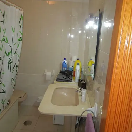 Beachfront-apartment Las Vistas 2 With Sea-view, Heated Pool, Wifi, Sat-tv Appartement Arona (Tenerife)